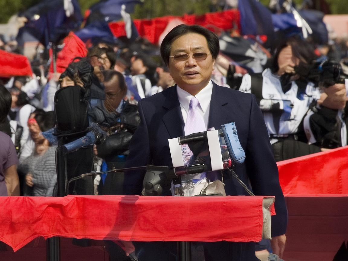 脂渣哥的烟火色彩，80后水彩画家笔下的肉香与时光